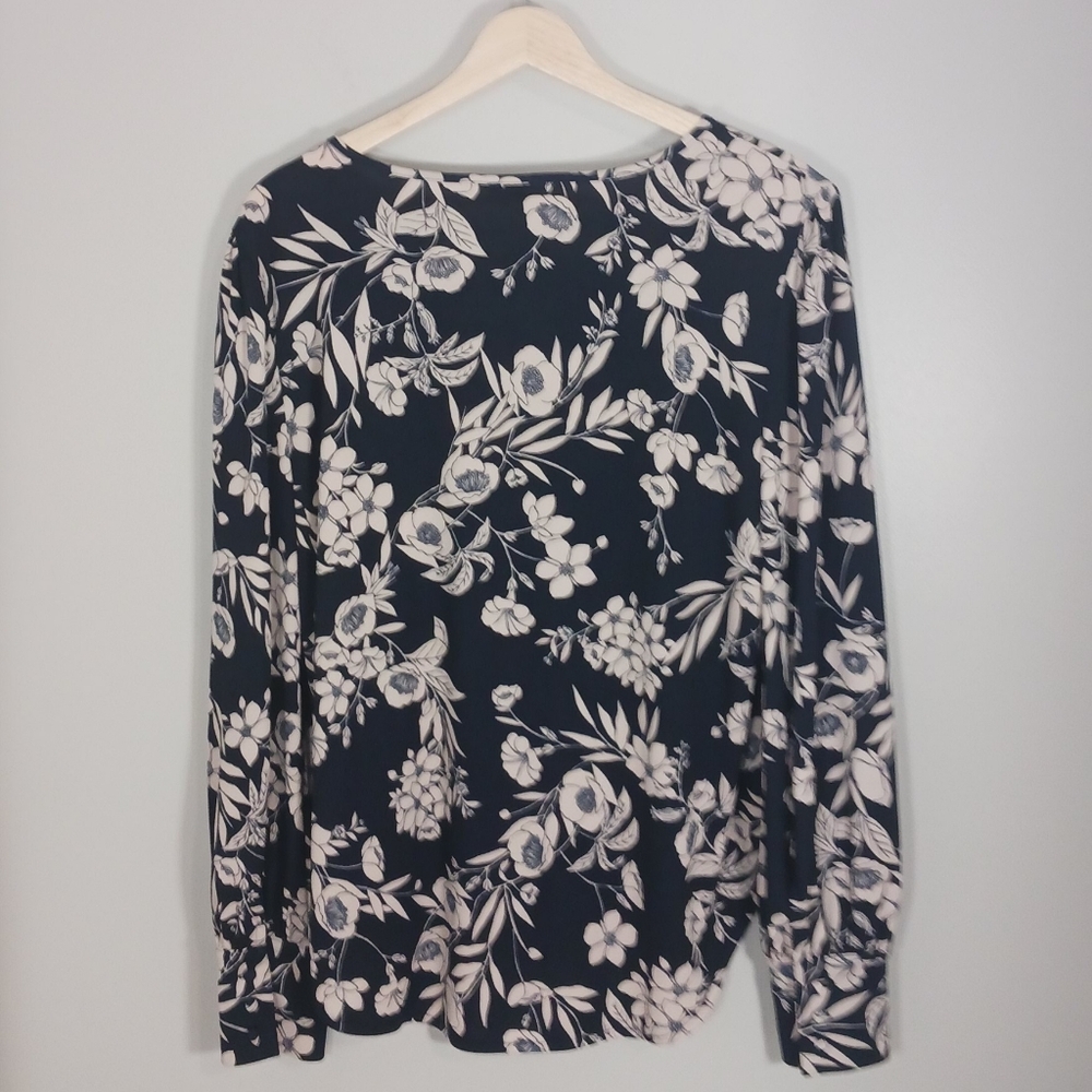 Ann Taylor Stretch Floral Knit Blouse Women's Size L